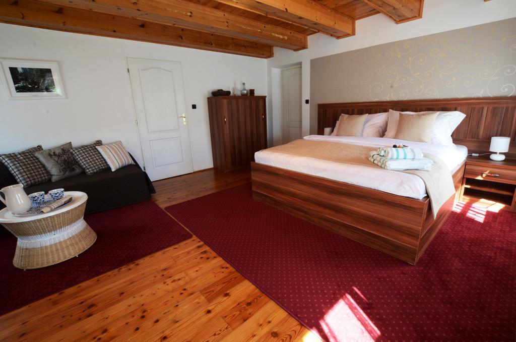 Pension Pod Morskym Okem Karlovice (Moravia-Silesia) Exterior photo
